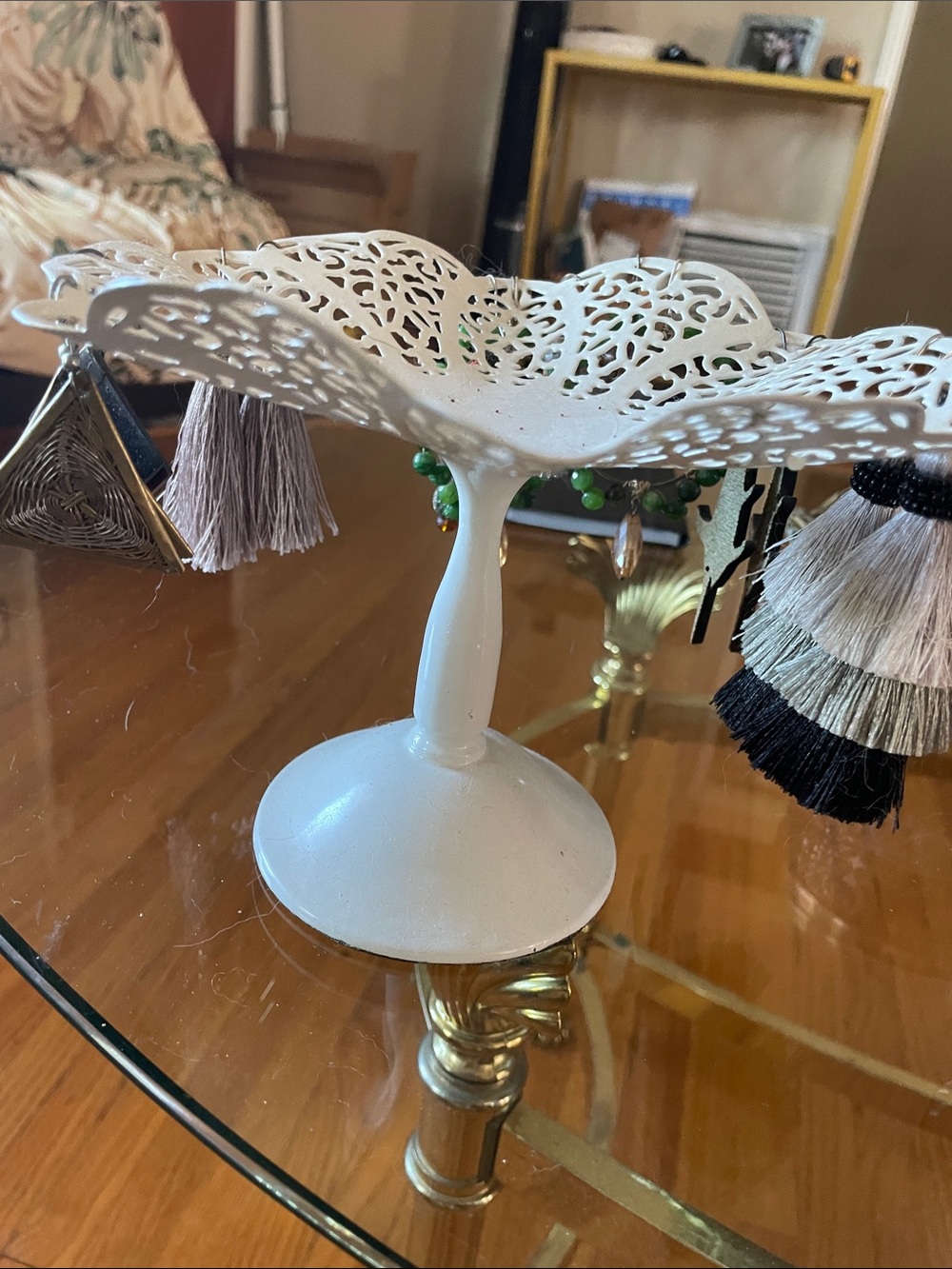 White Decorative Metal Pedestal Dish